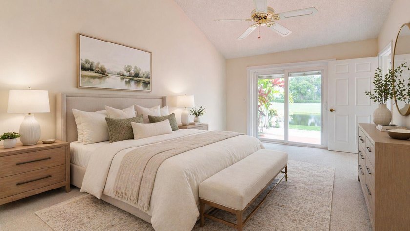 Beautifully Remodeled 2 Bedroom / 2 Bathroom Villa in - photo 45