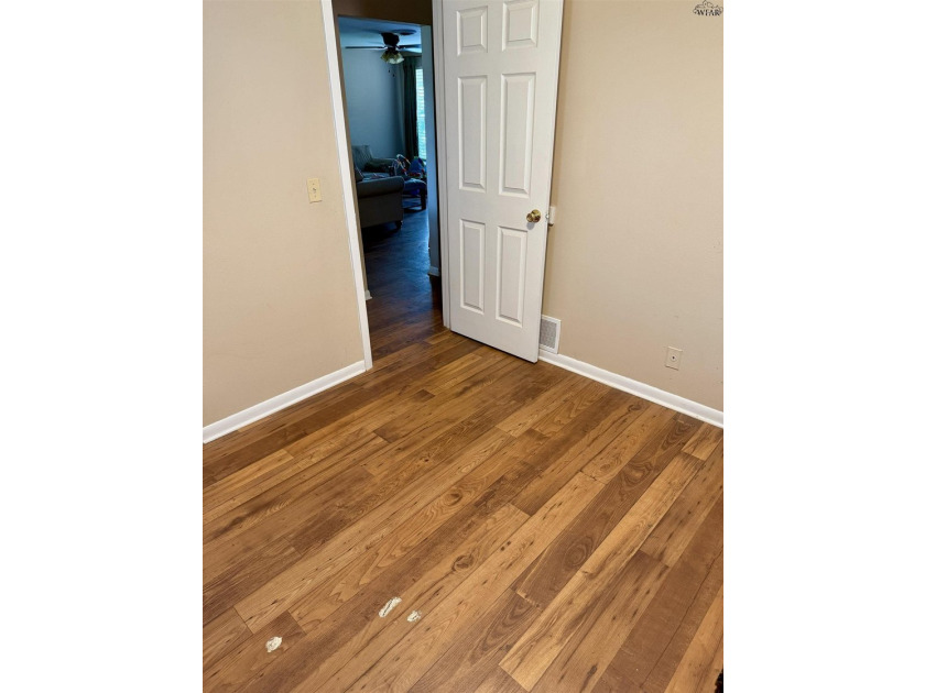 Step inside this 3-bedroom, 1.5-bath home offering comfortable - photo 18