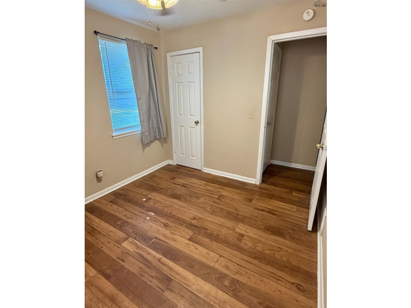 Step inside this 3-bedroom, 1.5-bath home offering comfortable - photo 19