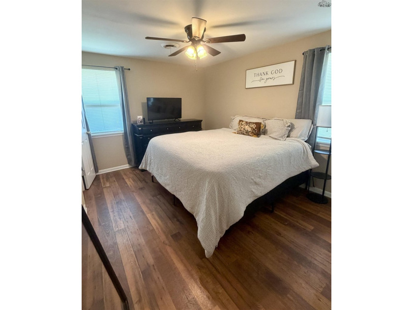 Step inside this 3-bedroom, 1.5-bath home offering comfortable - photo 20