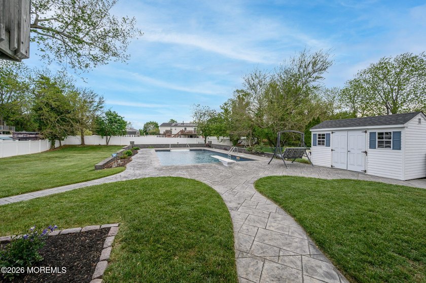 Home Sweet Home! Beautiful 3 Bed 2.5 Bath Expanded Bi-Level with - photo 39