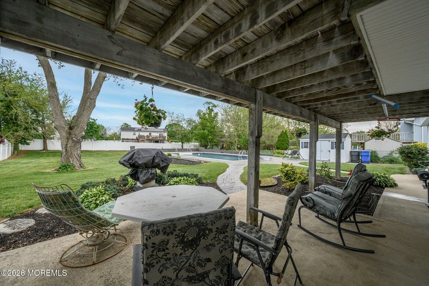 Home Sweet Home! Beautiful 3 Bed 2.5 Bath Expanded Bi-Level with - photo 40