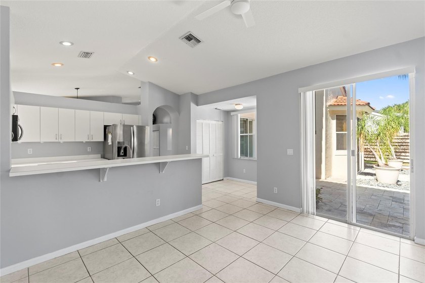 JUST REDUCED BELOW MARKET PRICE FOR QUICK SALE! GREAT INVESTMENT - photo 12
