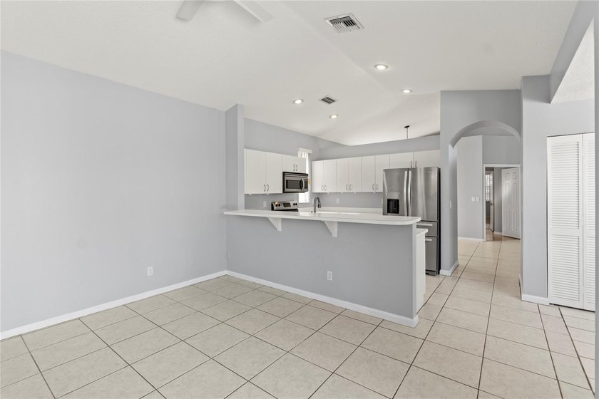 JUST REDUCED BELOW MARKET PRICE FOR QUICK SALE! GREAT INVESTMENT - photo 14