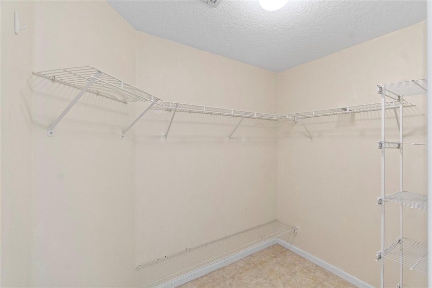 JUST REDUCED BELOW MARKET PRICE FOR QUICK SALE! GREAT INVESTMENT - photo 20
