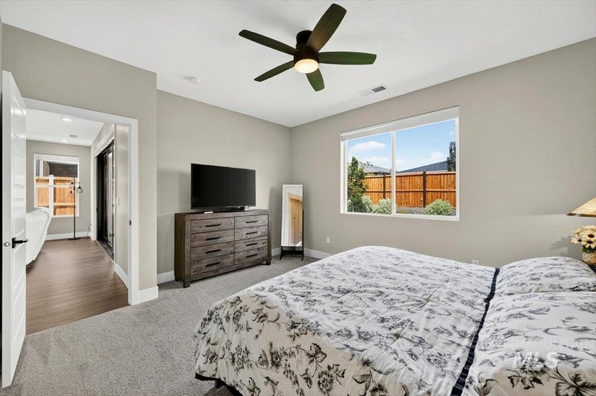 Enjoy refined, low-maintenance living in this beautifully - photo 25