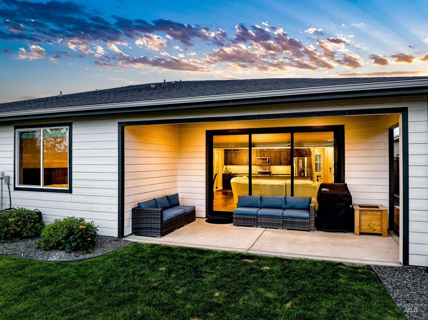 Enjoy refined, low-maintenance living in this beautifully - photo 35