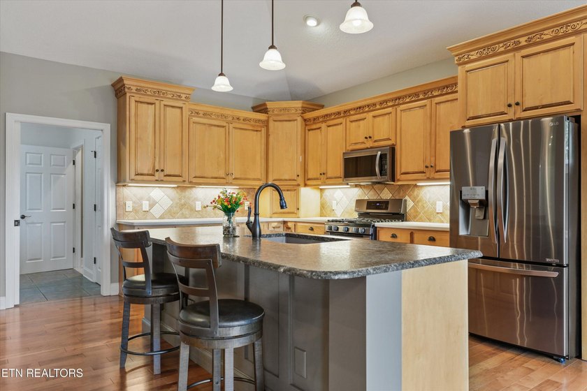 Nestled within the highly sought-after Kahite community, this - photo 7