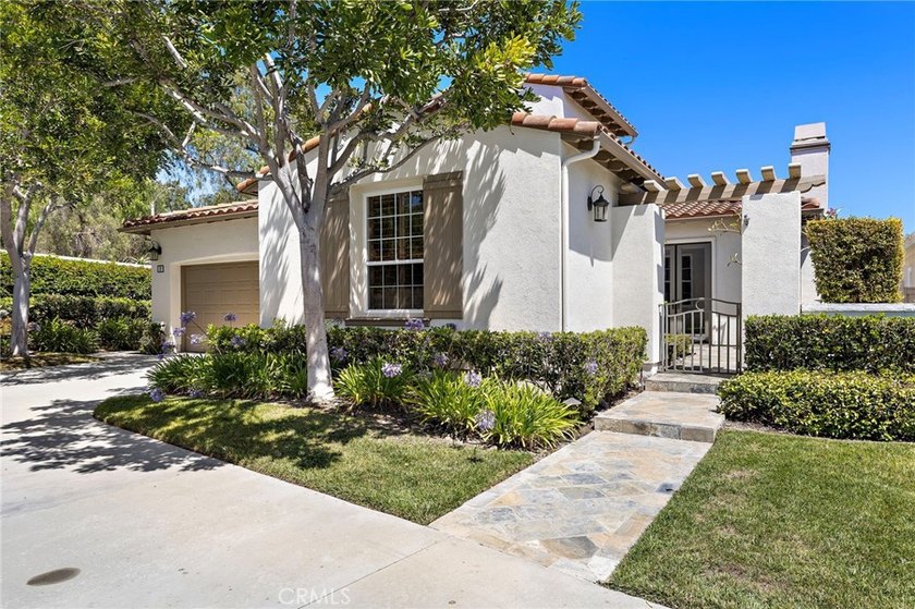 Welcome to 7 Corte Sevilla, a single-level home on a private - photo 2