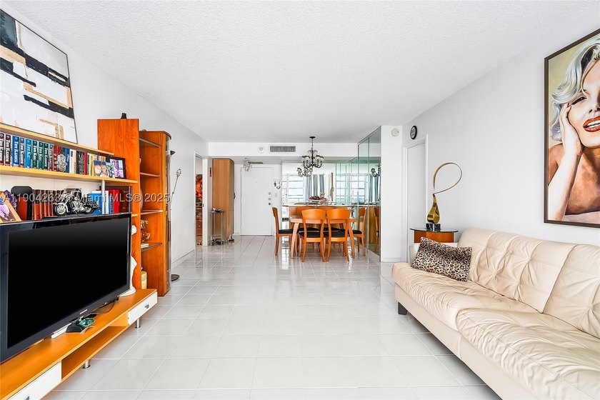 High-rise water-view condo in the heart of prestigious Sunny - photo 11