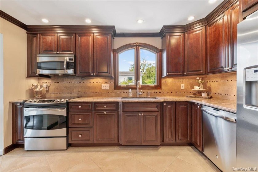 Welcome to 2499 Haff Avenue!! This meticulously maintained home - photo 11