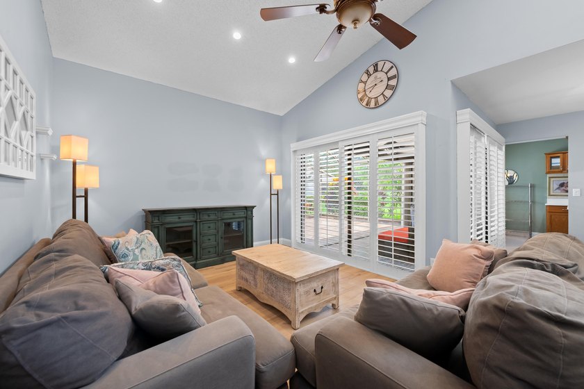 Charming 2-Bedroom, 2-Bath Villa in Desirable Deer Creek! - photo 17