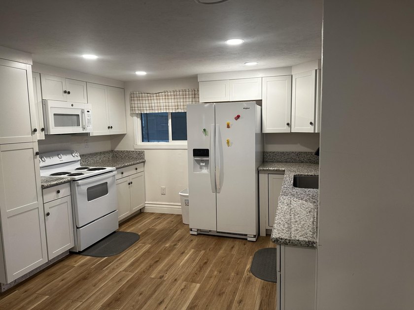 Welcome home to comfortable, affordable living in this - photo 7