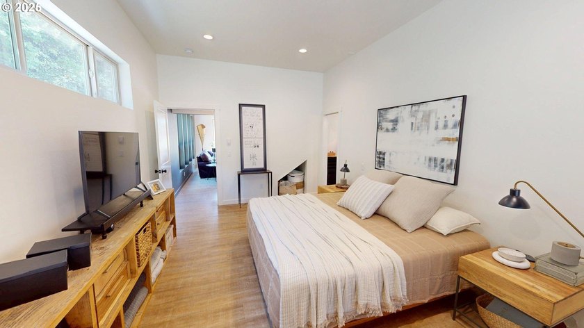 This expansive 2,188 sq. ft. home in Gold Beach, Oregon, offers - photo 24
