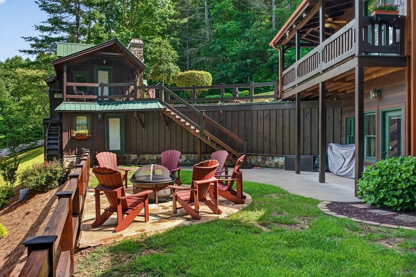 Experience timeless mountain living in this exceptional - photo 15