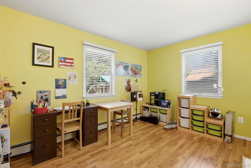Welcome to this charming and well maintained 4 bedroom, 2 bath - photo 12