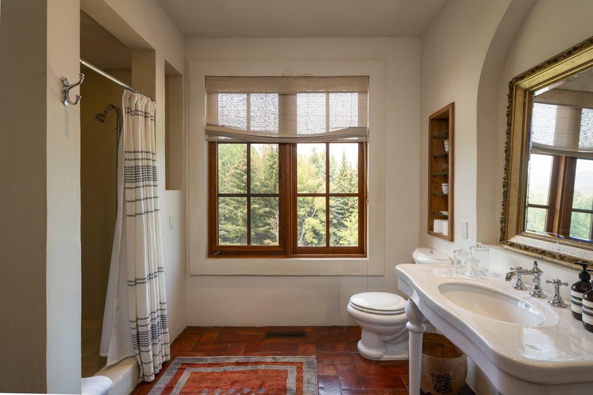 Nestled on 21.77 private acres in Bellevue, this Tuscan estate - photo 44