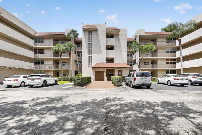 This amazing beautiful condo 3/2 on the second floor in Sabal - photo 5