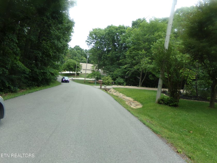 Fairfield Glade Building Lot! A-2 developed lot with Paved Road - photo 4