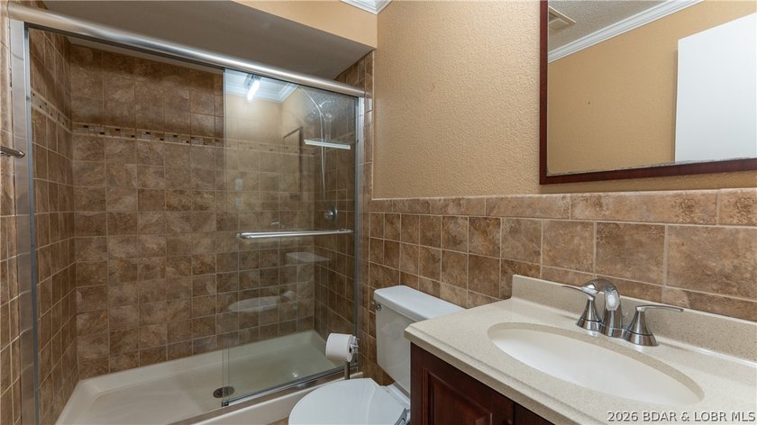 MOTIVATED SELLER-PRICE IMPROVED! The location on this 3 bed 2 - photo 15