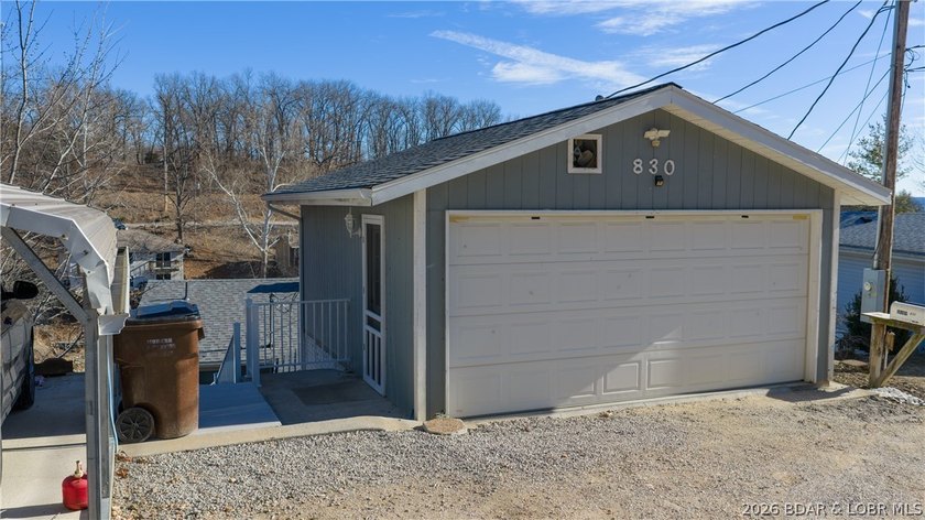 MOTIVATED SELLER-PRICE IMPROVED! The location on this 3 bed 2 - photo 24
