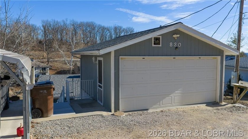 MOTIVATED SELLER-PRICE IMPROVED! The location on this 3 bed 2 - photo 24