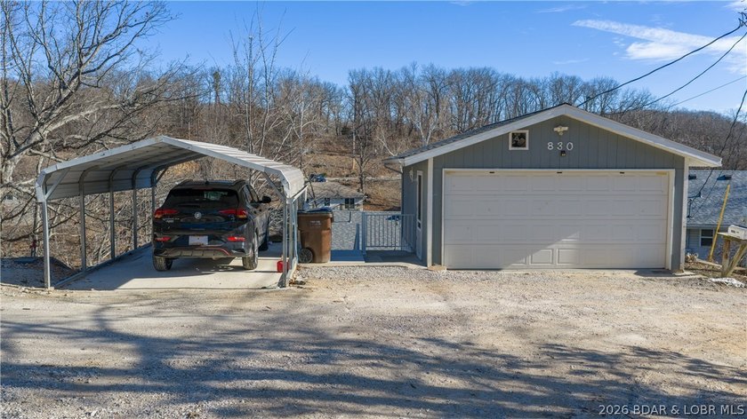MOTIVATED SELLER-PRICE IMPROVED! The location on this 3 bed 2 - photo 25