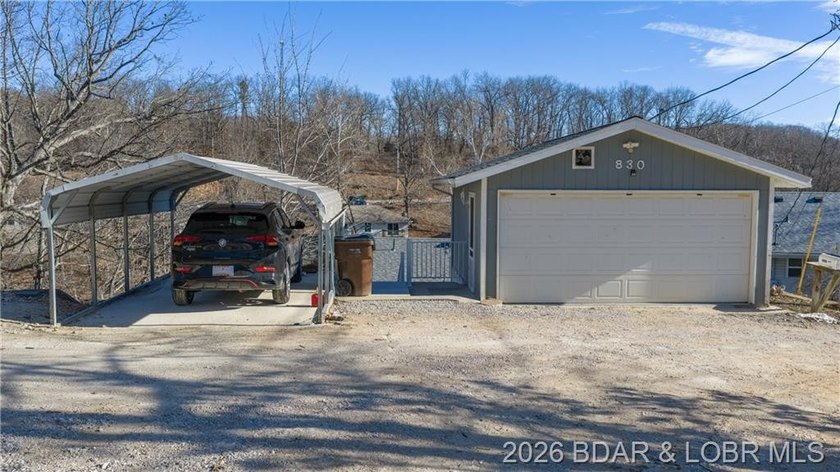 MOTIVATED SELLER-PRICE IMPROVED! The location on this 3 bed 2 - photo 25