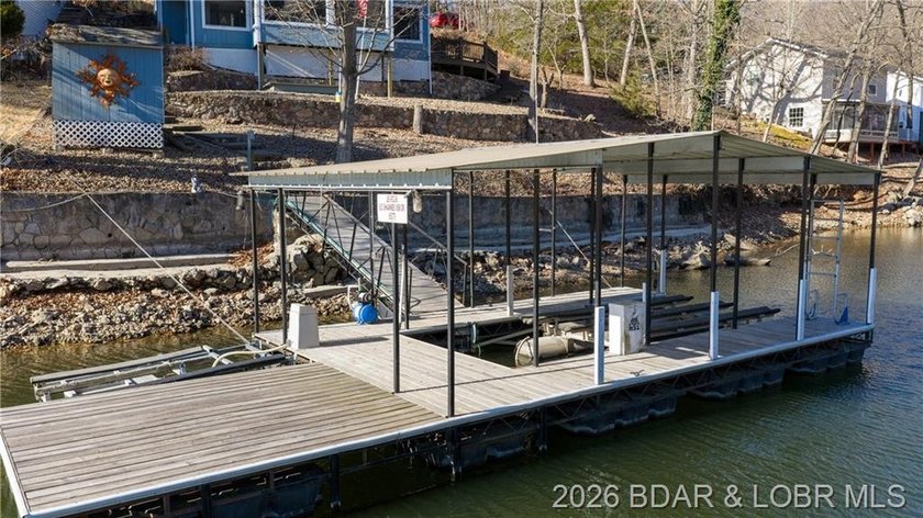 MOTIVATED SELLER-PRICE IMPROVED! The location on this 3 bed 2 - photo 28