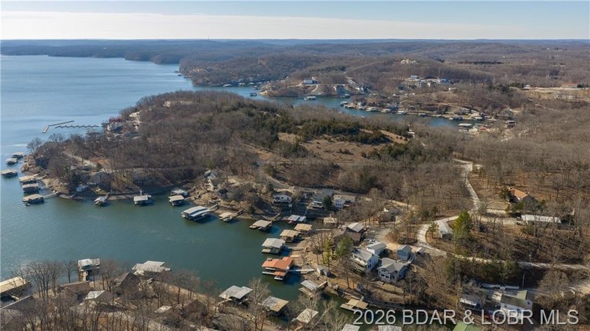 MOTIVATED SELLER-PRICE IMPROVED! The location on this 3 bed 2 - photo 32