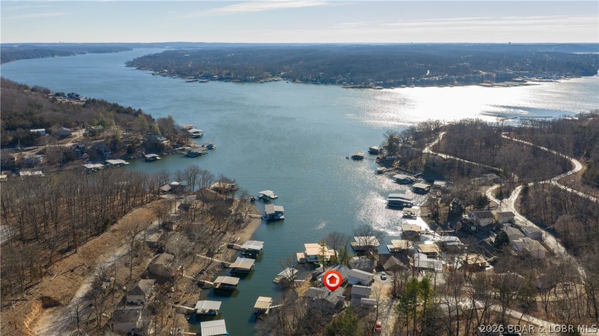 MOTIVATED SELLER-PRICE IMPROVED! The location on this 3 bed 2 - photo 35