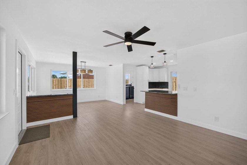 It's like living in a brand new house! Completely renovated 4 - photo 8