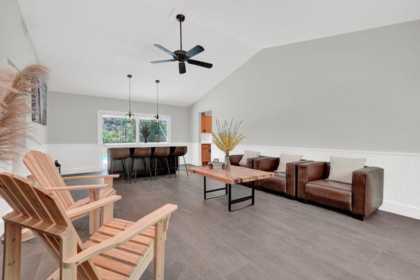 If you are looking for an extremely Clean &amp; well maintained Home - photo 4