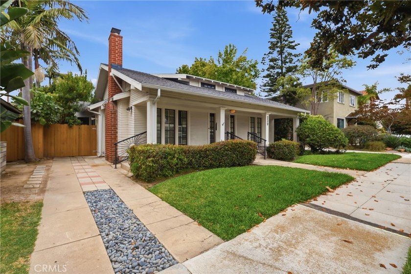 Charming 1920s single-level home situated in the highly - photo 35