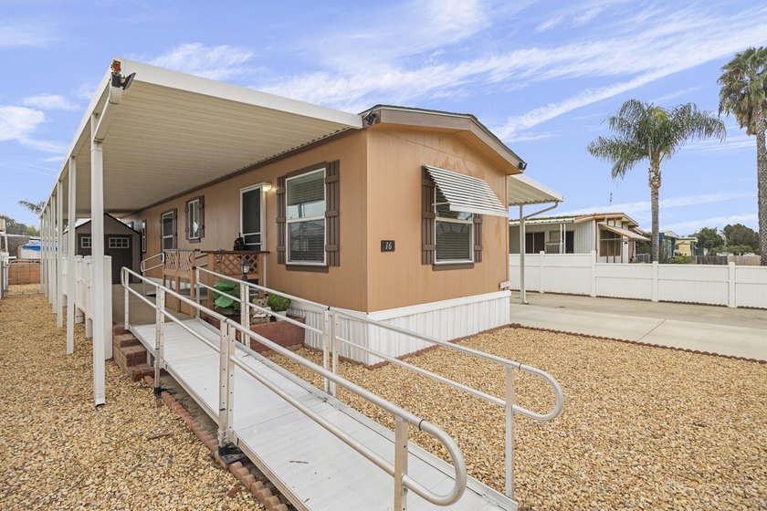 Located in a well-maintained 55+ senior community in Tulare - photo 4