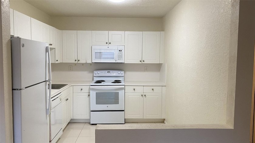 Ideal investment opportunity, just west of Federal HWY! This - photo 3