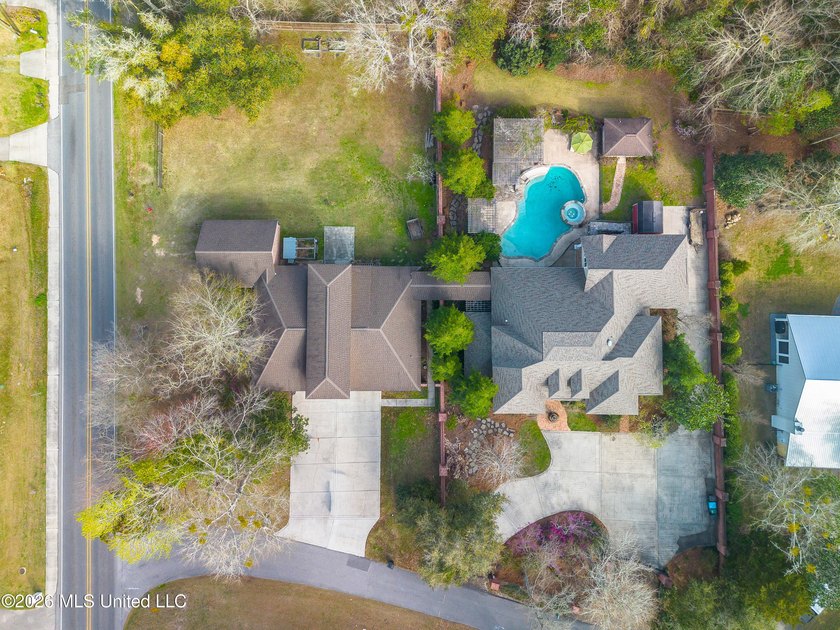 Exquisite 1.2-acre estate offering luxury living and - photo 7