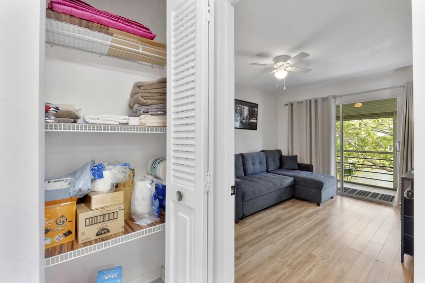 Welcome to your dream unit in Century Village East! This move in - photo 9