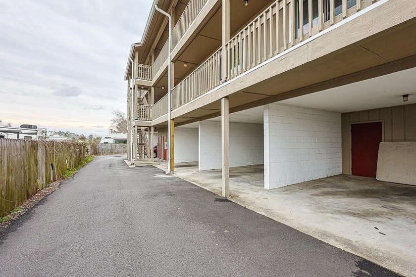 Welcome to easy coastal living at 603 Wagon Wheel Rd #203, a - photo 15