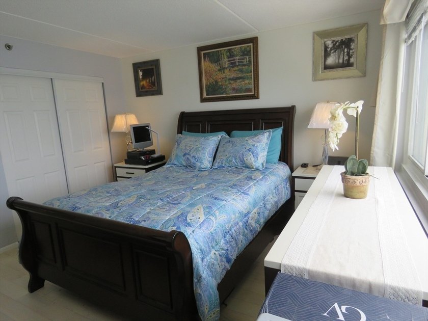 Waterfront! Magnificent panoramic views of Boston and Captain's - photo 12