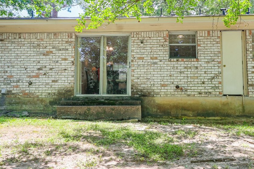 Full of charm, this inviting 3-bedroom, 2-bath home is proof - photo 27