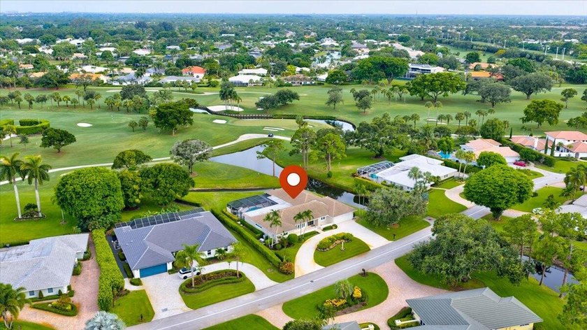 Enjoy exceptional country club living in this beautifully - photo 32