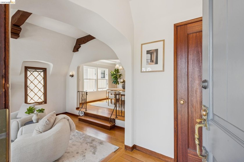 New Listing! Enchanting Storybook Oakmore Tudor where timeless - photo 4