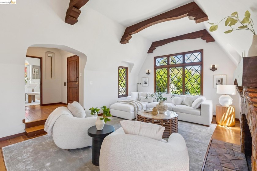 New Listing! Enchanting Storybook Oakmore Tudor where timeless - photo 5