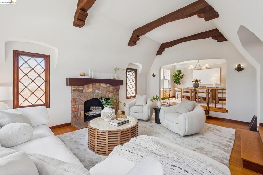 New Listing! Enchanting Storybook Oakmore Tudor where timeless - photo 8