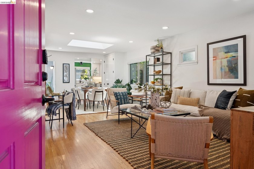 Tucked into the heart of Temescal, this delightful two-bedroom - photo 3