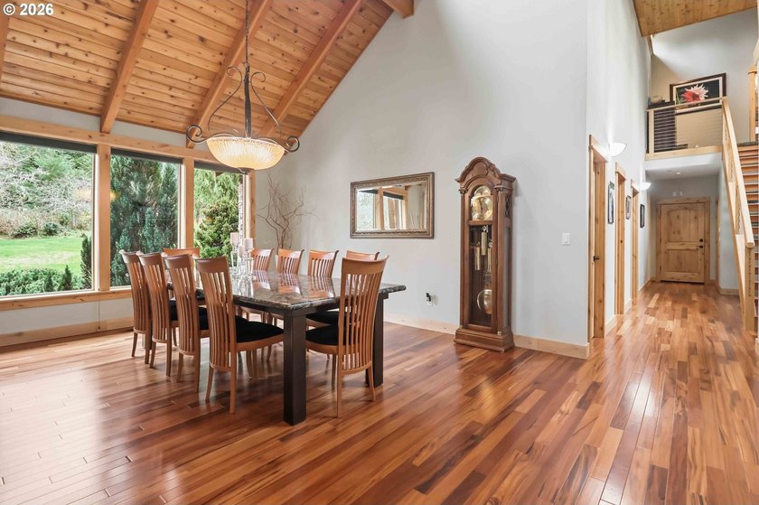 Exceptional Kalama River estate on 2.76 private acres with - photo 15