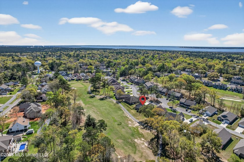 This beautifully maintained 3-bedroom, 2-bath home is perfectly - photo 3
