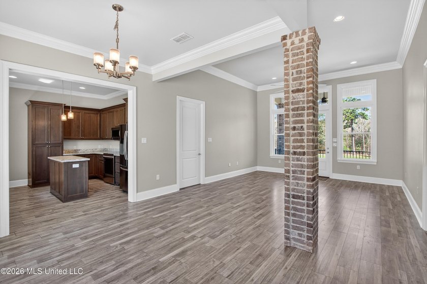 This beautifully maintained 3-bedroom, 2-bath home is perfectly - photo 4