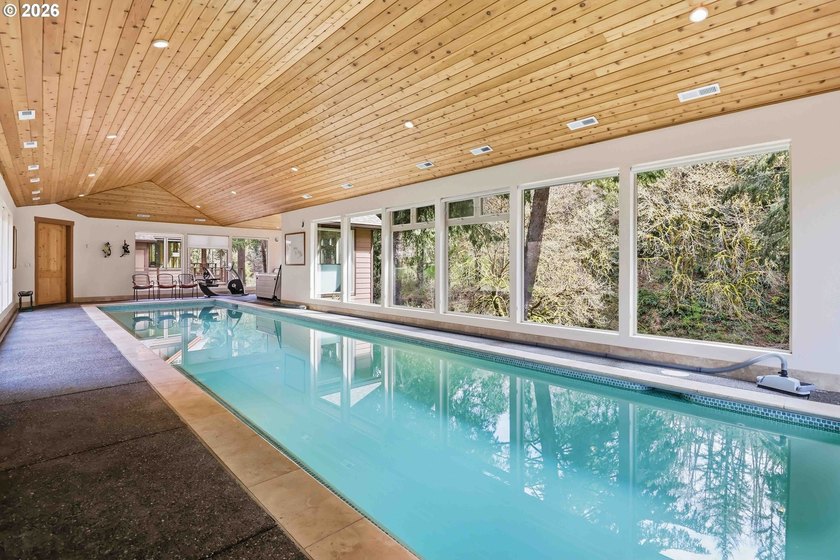 Exceptional Kalama River estate on 2.76 private acres with - photo 35